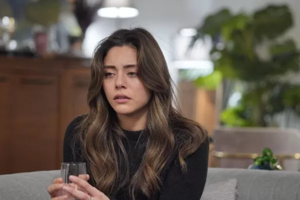 Kızılcık Şerbeti 79