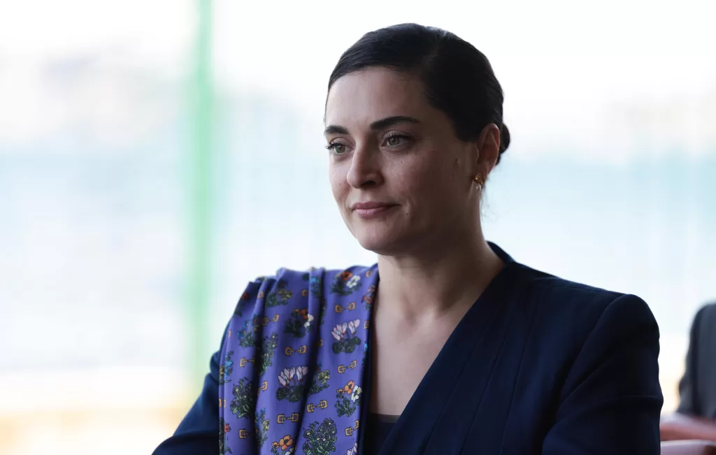 Kral Kaybederse 16. Bölüm Sezon Finali: Kenan’ın İhaneti ve Fadi’nin Yeni Umudu Kral Kaybederse 16. Bölüm Sezon Finali: Kenan’ın İhaneti ve Fadi’nin Yeni Umudu