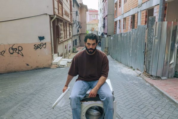 Veliaht Dizisi Akın Akınözü