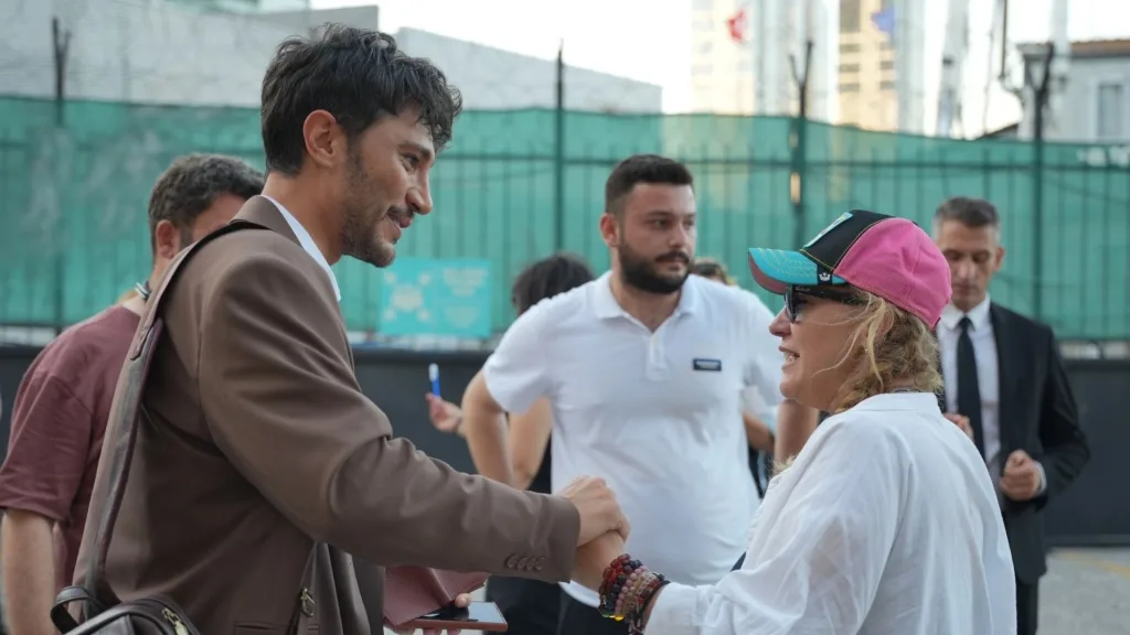 Halef: Köklerin Çağrısı Dizisi İlhan Şen Aybüke Pusat Biran Damla Yılmaz