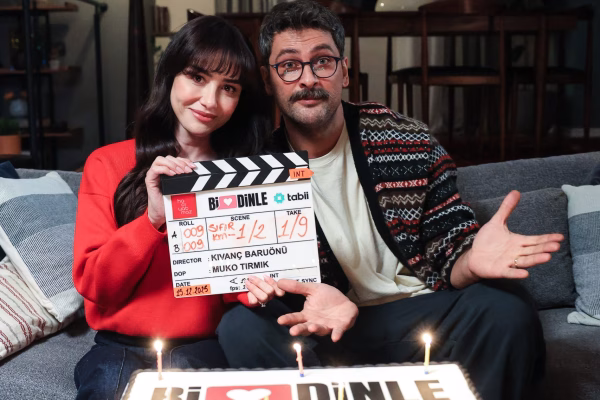 Bi Dinle dizisi Onur Tuna Özge Gürel trt tabii