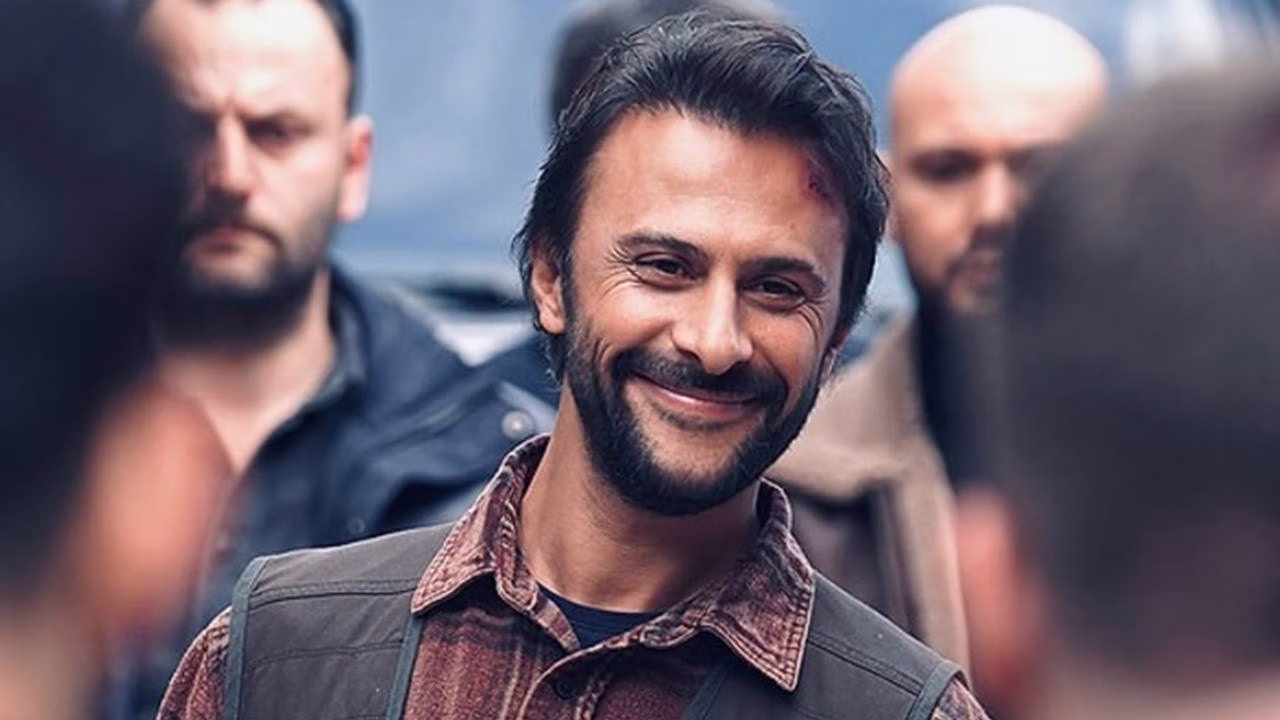 Taşacak Bu Deniz Dizisinde Şok Ayrılık! Gezep Karakteri Yeni Sezonda Yok! Onur Dilber Sitem Ederek Duyurdu! Taşacak Bu Deniz Dizisinde Şok Ayrılık! Gezep Karakteri Yeni Sezonda Yok! Onur Dilber Sitem Ederek Duyurdu!